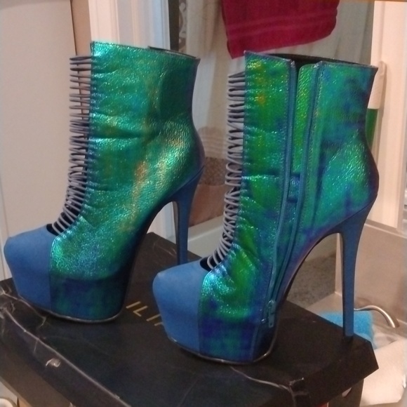 Hidden platform boots. - Picture 3 of 6